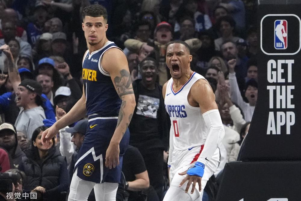 并透露他本 并透露他本